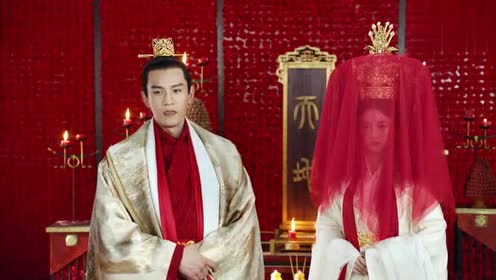 白发:容乐傅筹大婚即将礼成,不料无忧突然闯入,还这般无礼