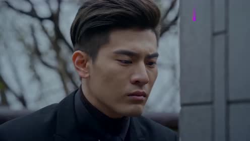 history3圈套:唐毅淋着雨听着音乐?坐在老妈墓前一动不动,心疼