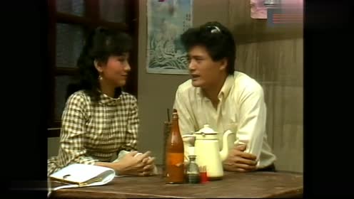 《播音人》:年轻的周润发和赵雅芝搭戏,那时的赵雅芝真的很漂亮
