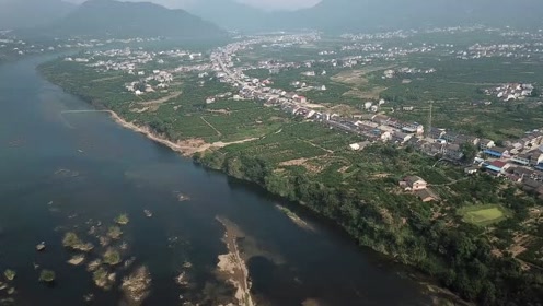 航拍湖南省石门县皂市镇柑橘大市场