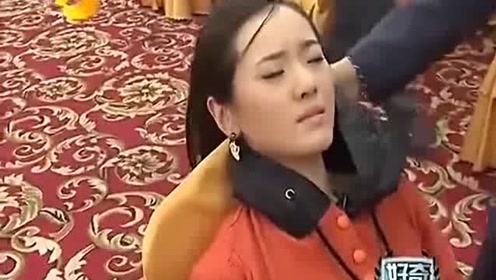 李嘉诚御用催眠师真厉害,美女被抱一下就闭上了眼睛,醒来很懵