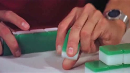 老千打麻将对暗号自摸混一色,转手就被赌神识破技俩