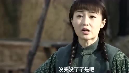 鬼子伪军发现路边有件八路军装,刚上前就被高手扭断脖子,真刺激