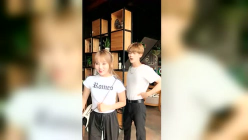 娜娜和可乐的日常,看到这一幕,不知该说啥好了