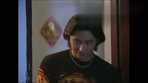 插翅难逃-阿佑回去之后,强行对阿丽胡来,阿浩在楼下听着不爽了