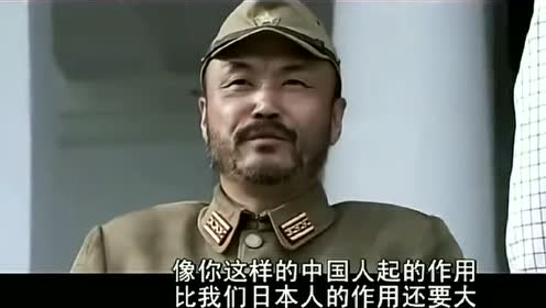 《举起手来2》军官还是骑猪的那个军官,姥姥也是以前的那个姥姥