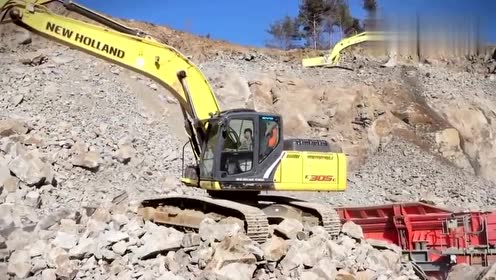 这的是稀罕物，新荷兰挖掘机
