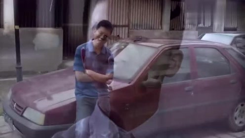 姑娘给小伙写情书,小伙却将情书公布于众,这下到手鸭子飞了