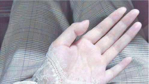 小拇指短小寓意着什么呢?