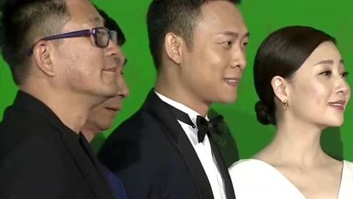 恋情曝光再添实锤!殷桃携赵达与友人聚餐,开怀畅谈心情佳