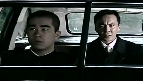 《潜伏》余则成看到吕宗方的遗物后改变主意,决定单枪匹马除掉李海丰