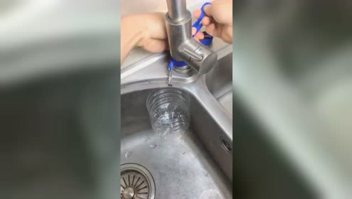 喝完的饮料瓶不要扔,秒变沥水篮方便实用还不占地儿!