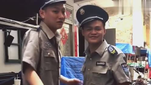 广西搞笑老表:保安在小偷面前,小偷一亮出这个,保安就怂了