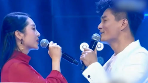 琴瑟和鸣:云飞,郭津彤演唱《只要有你》,夫妻对唱别有风味