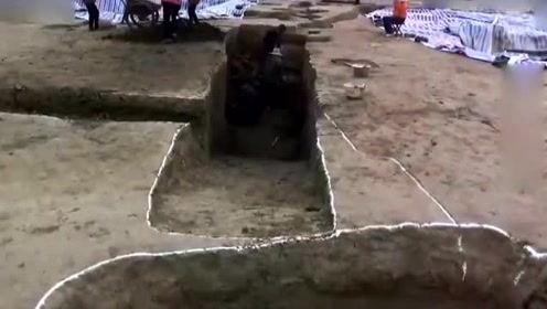 世代相传千年的守墓人，住宅下竟压有家族墓葬，流传的古训灵验了