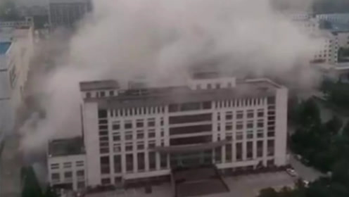 泰安中天大厦写字楼发生爆炸 已致1人死亡