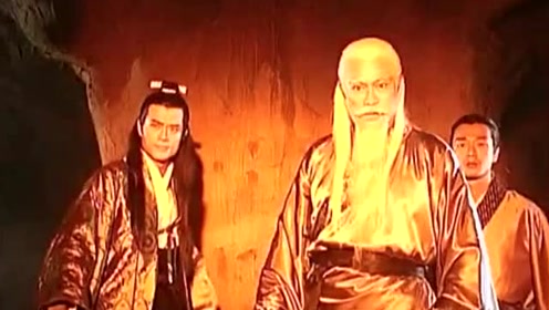 雄霸欲抢龙脉,火麒麟出现阻止,被雄霸的三分归元气重伤