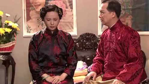《大宅门》苦守十年,万筱菊终于揭开了蒋雯丽的盖头,两人瞬间泪目