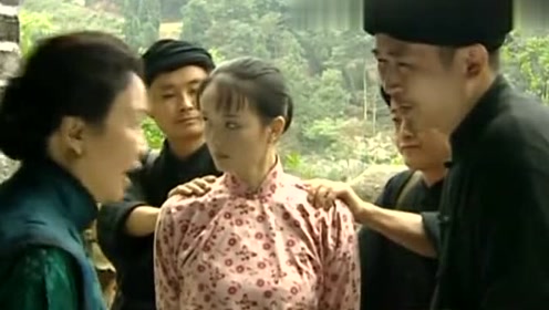 王保长新篇:儿子就是,恶婆婆硬将儿媳逼傻,成门当户对了