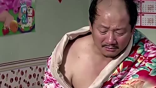 乡村爱情:广坤掉厕所,小蒙把他捞出来还帮他擦,真感人!