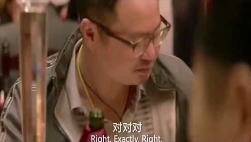 教练一番操作猛如虎,表演三口吞一头猪,终于荣登热门头条