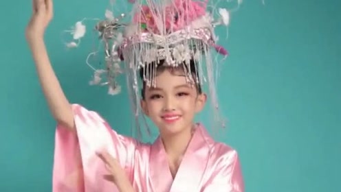 宋小睿跳舞的样子好漂亮,这么多才多艺的女孩未来可期!