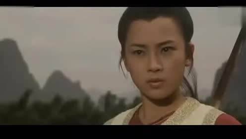 老电影《少林小子》中李连杰耍少林棍的一段!那叫一个清秀!