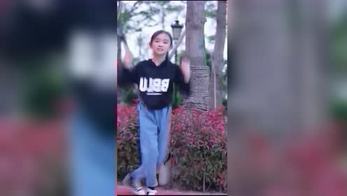 什么时候宋小睿会跳舞了?特效放这么多也不好看,网友:欣赏不了