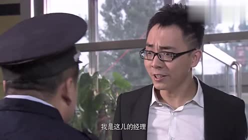 小伙进城丢行李,身无分文饿至晕倒,幸亏遇好心烧饼老板娘