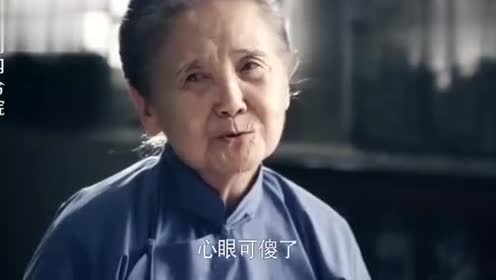 情满四合院:娄晓娥真有口福,和许大茂离婚了,吃上傻柱做的饭