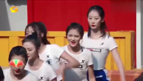 来自绵羊队美女的拥抱,还陪摇到了最后,为何如此优秀?