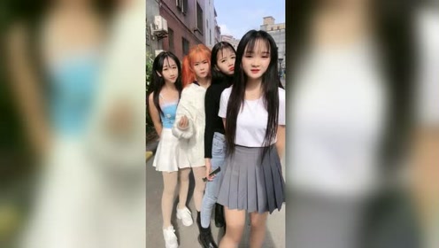 00后小姐姐,单纯甜美充满了自信