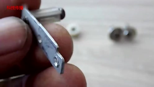 这个发明真了不起，小伙用废旧的电脑光驱改造发电神器，真聪明