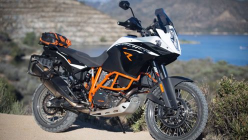 摩托车之家 ktm rc8 1190r 被拉上测速 能跑多快