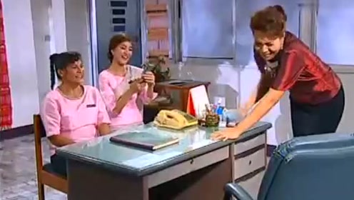 管家的笑声太有魔力落魄千金正入迷，霸道总裁的电话就打来了！