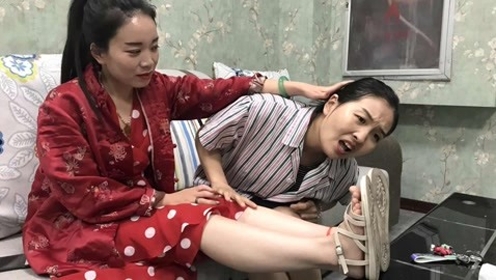 媳妇怀孕,刺激不孕大嫂,为难她,婆婆做法大快人心