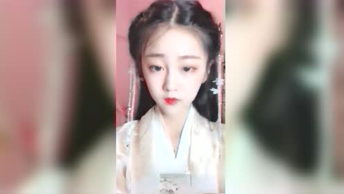 童模焱娃娃一说话,成功逗笑我了,有钱人的孩子就是滑