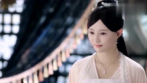 穿越的若曦太无聊了,院中抓兔子玩,活泼的样子被阿哥们看见