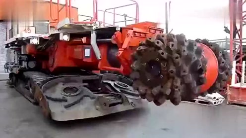价值十几万的钻地机,就长这样