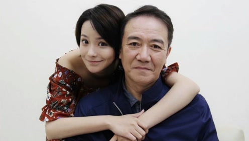 亮剑李幼斌婚姻坎坷,61岁娶小13岁三婚娇妻,差一轮也很幸福