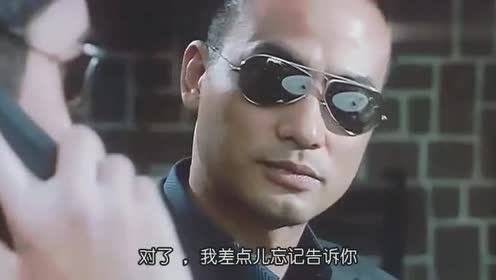 驹哥和黑帮老大谈判,手下小弟众多,根本没把对手放在眼里