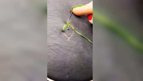 皮衣破洞!这个树叶来补怎么样针线活 热门!
