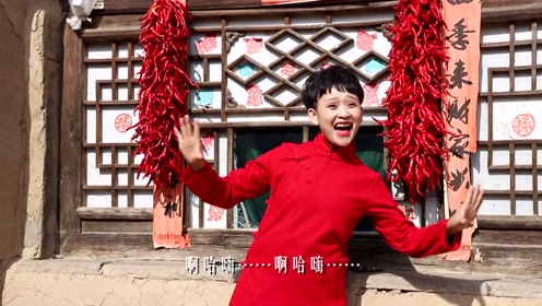 刚出新歌《火一样的信天游》演唱:马美如团队