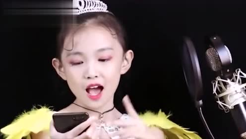10岁网红宋小睿,竟对tfboys下手了,这声音太甜了!