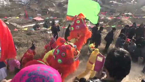 甘肃农村接社火,这种习俗有讲究