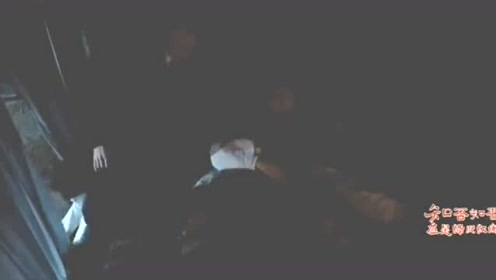 夫妻情深！顾廷烨抛下小妾，半夜跑回盛明兰房间，抱她一夜到天亮