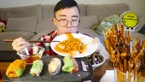 光小强折腾到哭的一顿饭,用各种食材做的越南春卷,还有各种肉