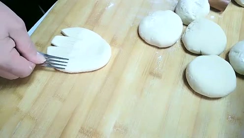 纯手工花卷，鱼形状的，不仅好看，还很好吃哦！