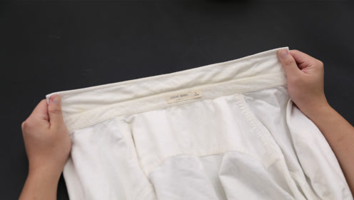 旧婴儿衣服领口发黄用什么洗干净 婴儿衣服发黄怎么洗