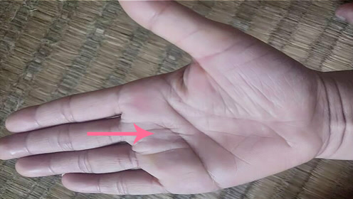 "女人川字掌,几次做新娘",婚姻挫败,夫运不佳,一生苦命人!